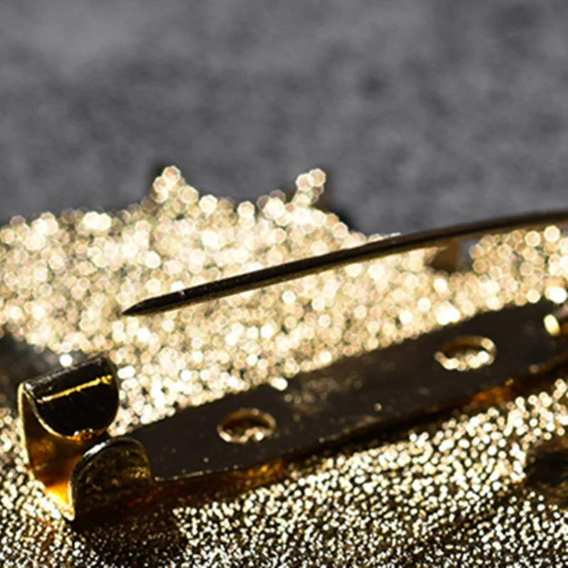 

SK8 the Infinity Bedges Brooch SNOW Cherry Blossom Badge Anime Enamel Pin Accessories Bag Backpack Accessories Halloween Gift