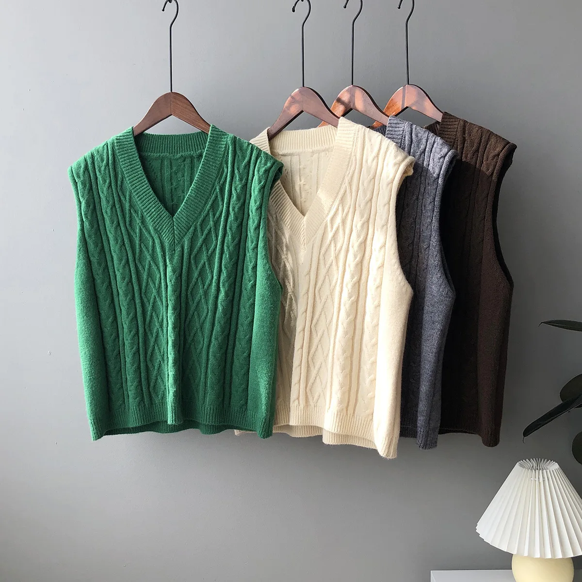 

Vest Sweater Sleeveless V-Neck Spring Autumn New Loose Casual Knitted Streetwear Jumper Oversized Pullover Mujer Women Clothing