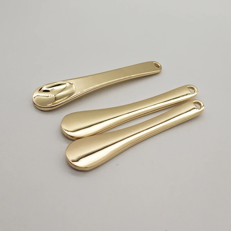 Light Gold 5 шт./партия цинкового сплава маска для лица палка крем лопатки для смешивания ложка серебристого сплава крем-сыворотка массажер инструмент для применения - Цвет: Light Gold