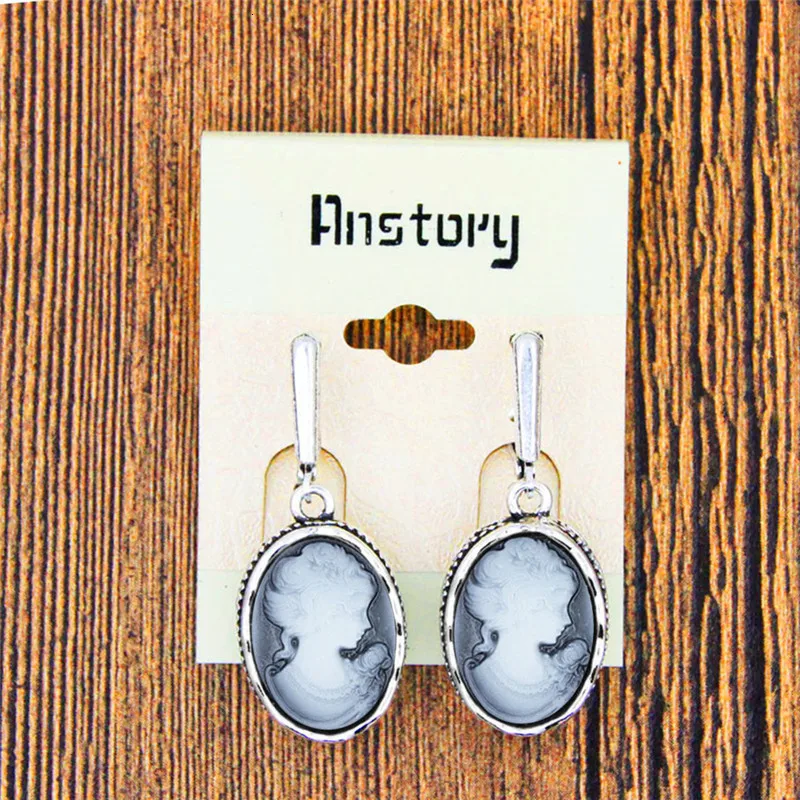 Lady Queen Cameo Jewelry Sets Vintage Necklace Earrings Ring For Women Flower Pendant Fashion Party Fashion Jewelry