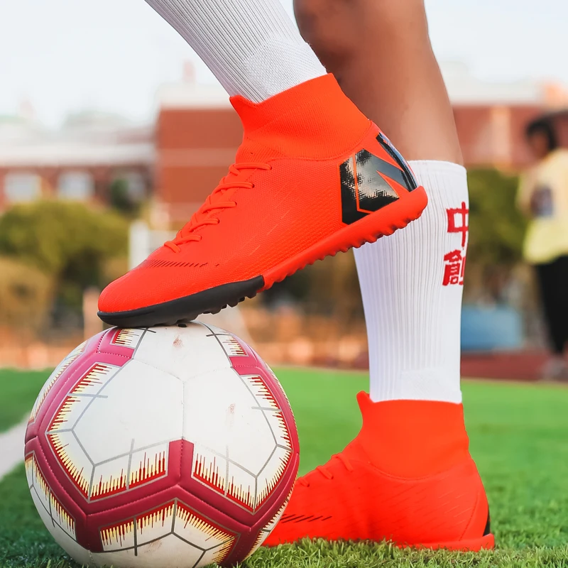 Hot Sale Soccer Shoes Men Long Spikes Football Cleats Teenager Ankle High Top Football Shoes Men Outdoor Soccer Training Sneaker