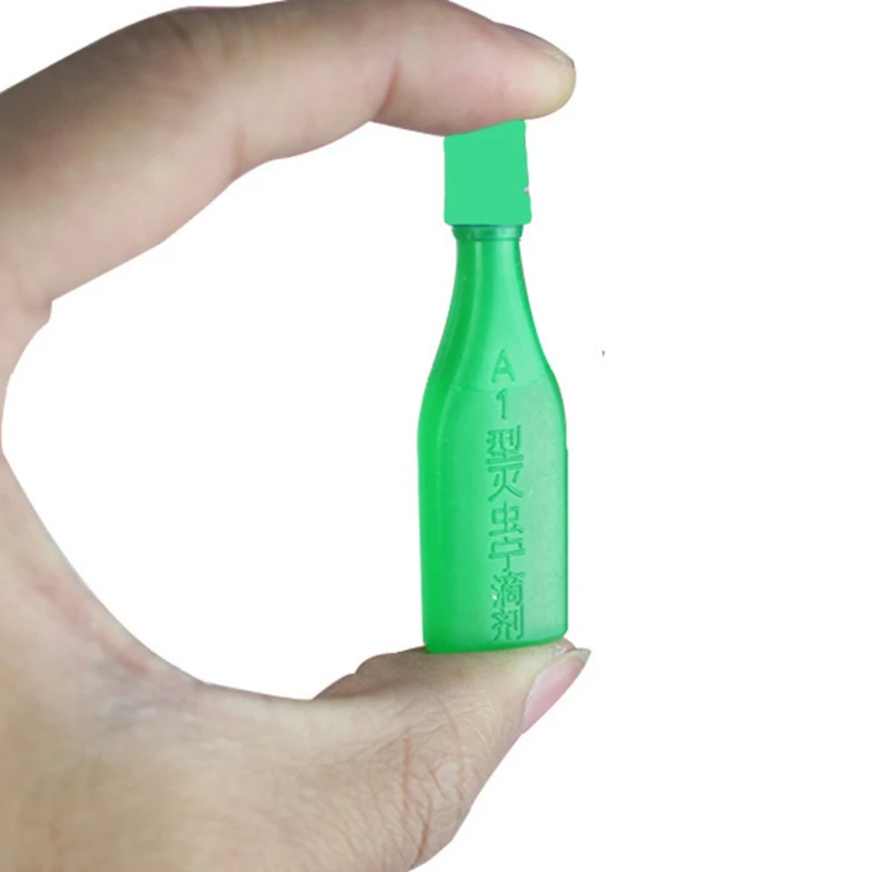 

Flea Killer 2.5 ML Pet Insecticide Spray Dog Cat Puppy Lice Insect Kitten Treatment Dog Accessories 2PCS/PACK .