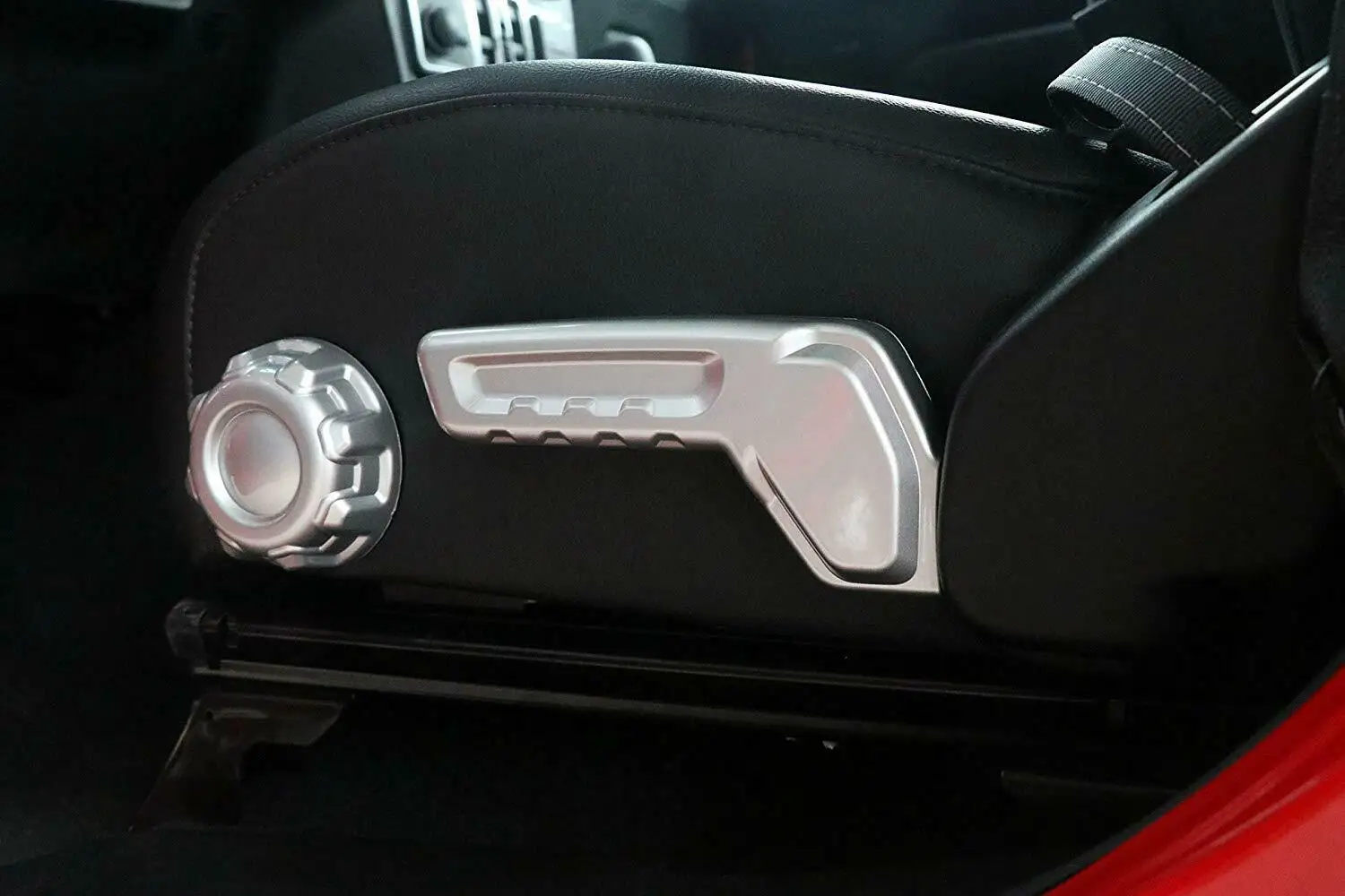 Красная кнопка регулировки сиденья панель ручка Крышка отделка Подходит 2018 для