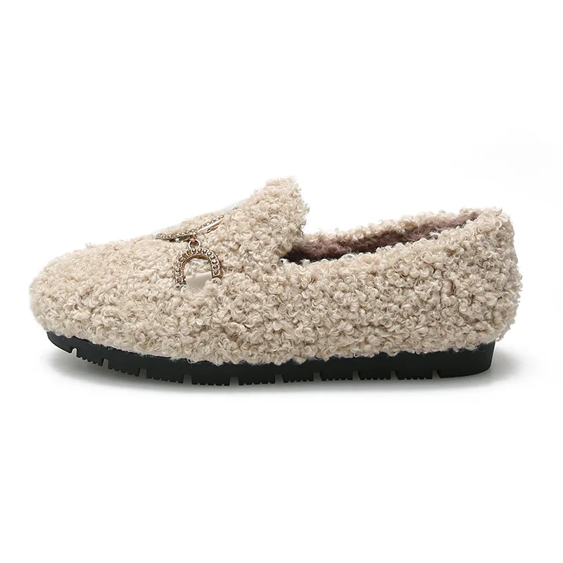

2021 New Winter Women Casual Faux Fur Shoes Crystal Trending Fluffy Furry Slip-On Loafers Ladies Plush Flats Undefined