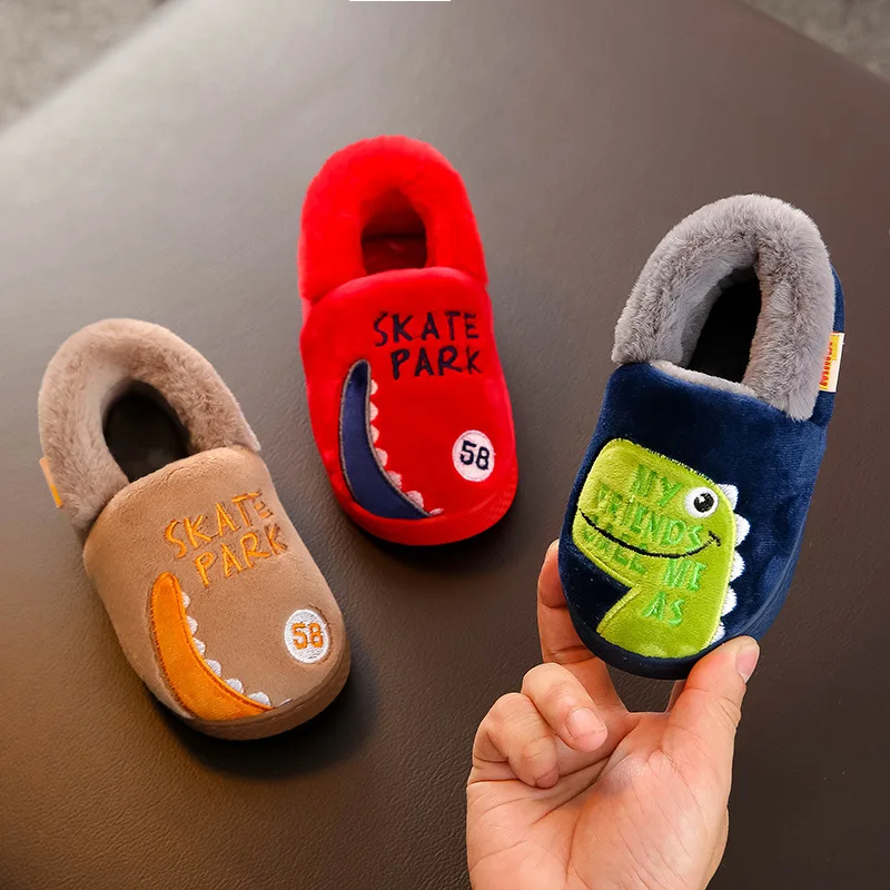 Детские тапочки новые зимние для маленьких мальчиков и девочек обувь малышей
