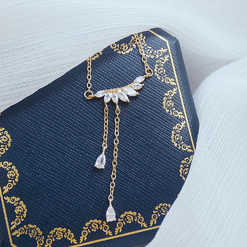 

YDL Luxury Shine Crystal Rhinestone Angel Wing CZ Necklace for Women Cubic Transparent Zirconia Clavicel Chain Bijoux Pendant
