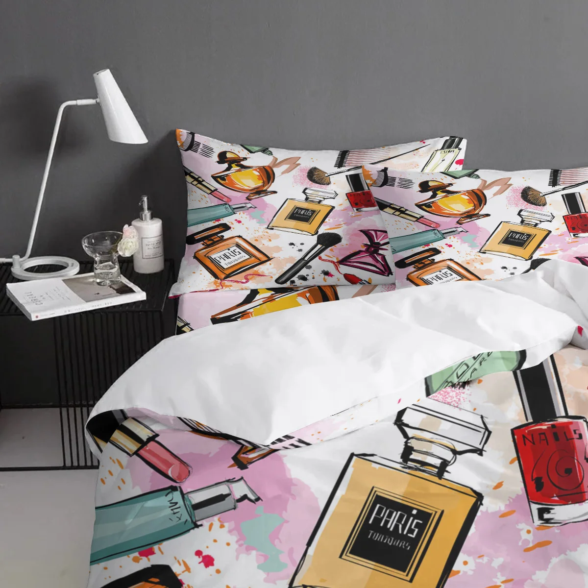 Косметика парфюм помада лук женский комплект постельного белья из 4 предметов