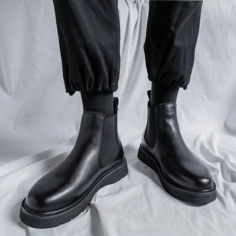 

Men's High Top Casual Leather Shoes Are Fashionable And Versatile. British Style Chelsea Men's Boots Are Medium Work Clothes