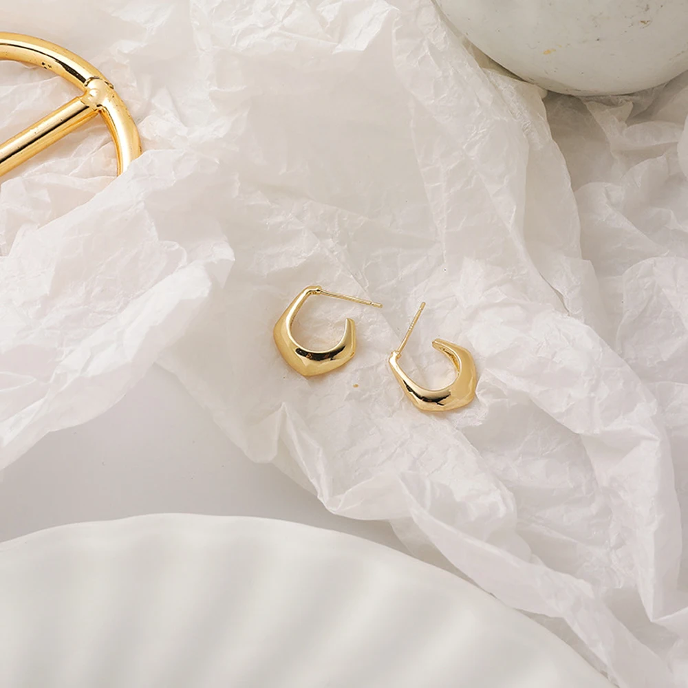 

2021 French Retro Earrings Beautifully Exaggerated Geometric Elegance Sexy Ms Contracted Temperament Earrings Jewelry Gifts