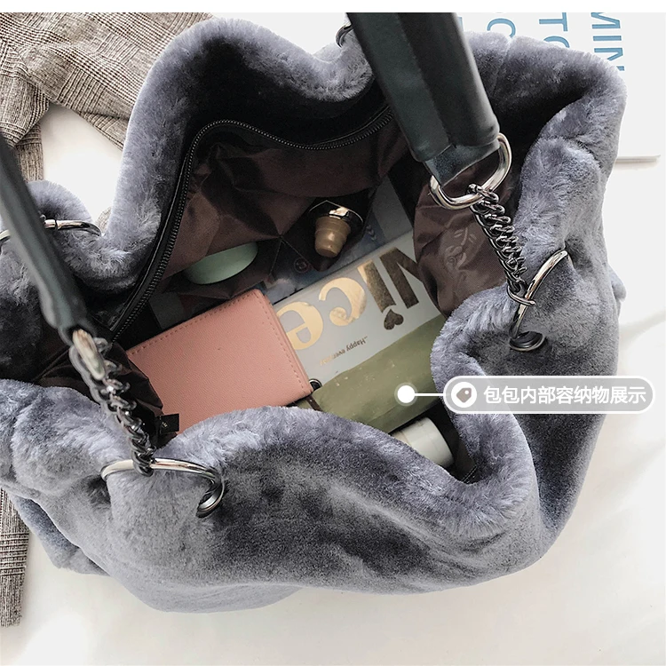 Original Brand Autumn And Winter Plush Shoulder Bag& Large Capacity Chain Tote Bag Width 49cm High 31cm Thickness 13cm