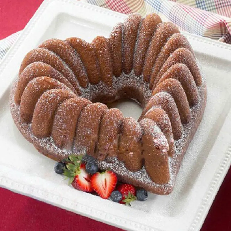 

Силиконовая форма для торта в форме сердца