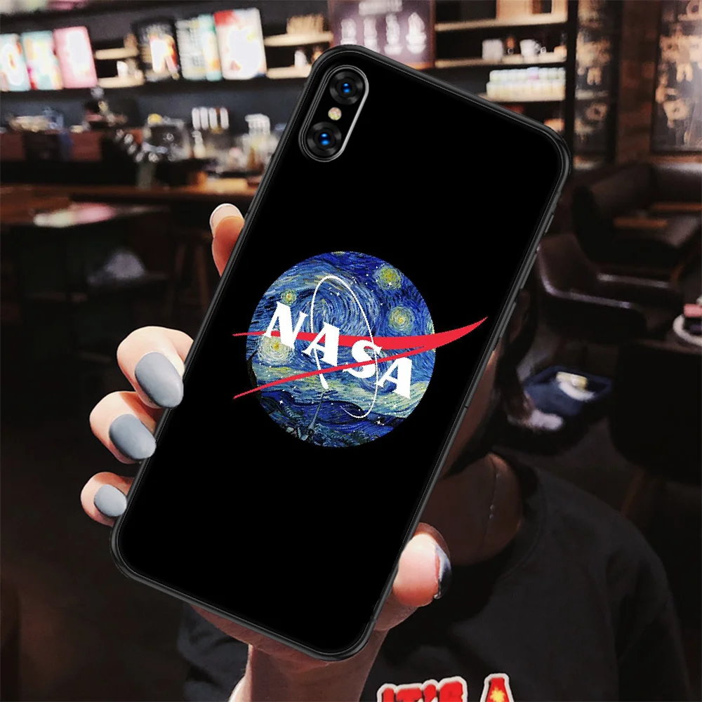 

Fashion Nasas Space Phone Case Cover Hull For iphone 5 5s se 2 6 6s 7 8 12 mini plus X XS XR 11 PRO MAX black trend bumper