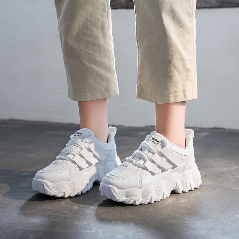 

Large size 36-40 sneakers female 2020 spring outdoor running shoes ins thick bottom increased student sports shoes female