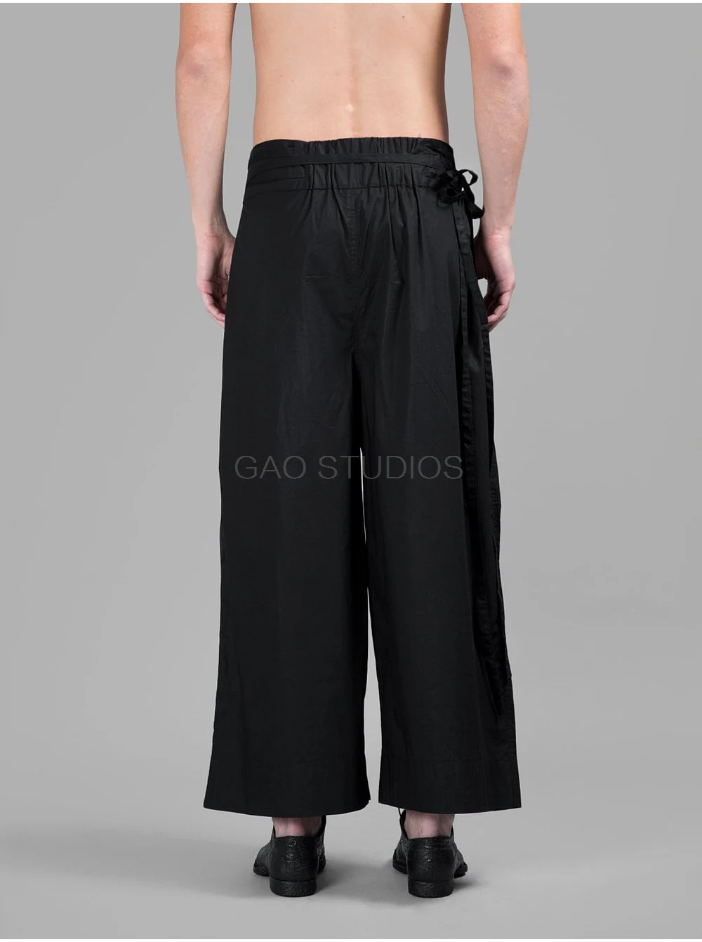 

Lace-up plus size deconstructed cropped trousers original designer loose plus size black tassel silhouette