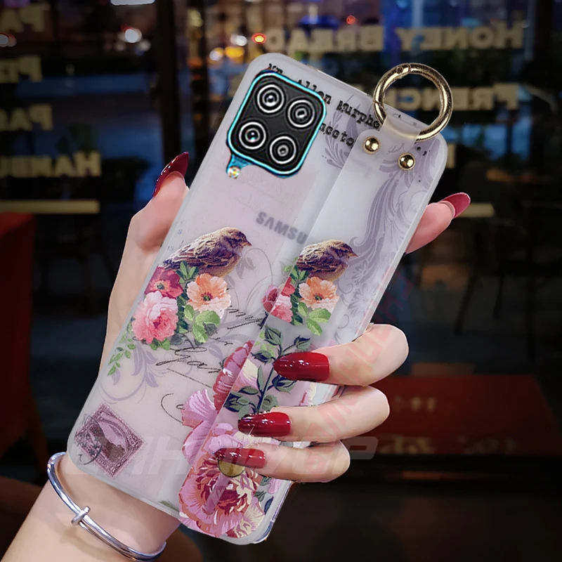 Чехол-подставка с держателем для Samsung Galaxy мягкий чехол ремешком на запястье A12 A32