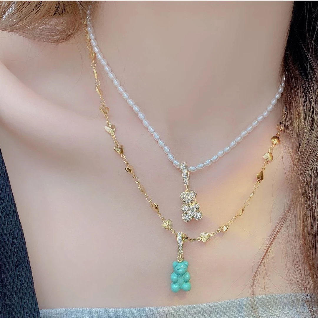 

New Rainbow Jelly Bear Zircon Pendant Necklace For Women Sweet Bear Shiny Charms Clavicle Choker Necklaces Fashion Party Jewelry