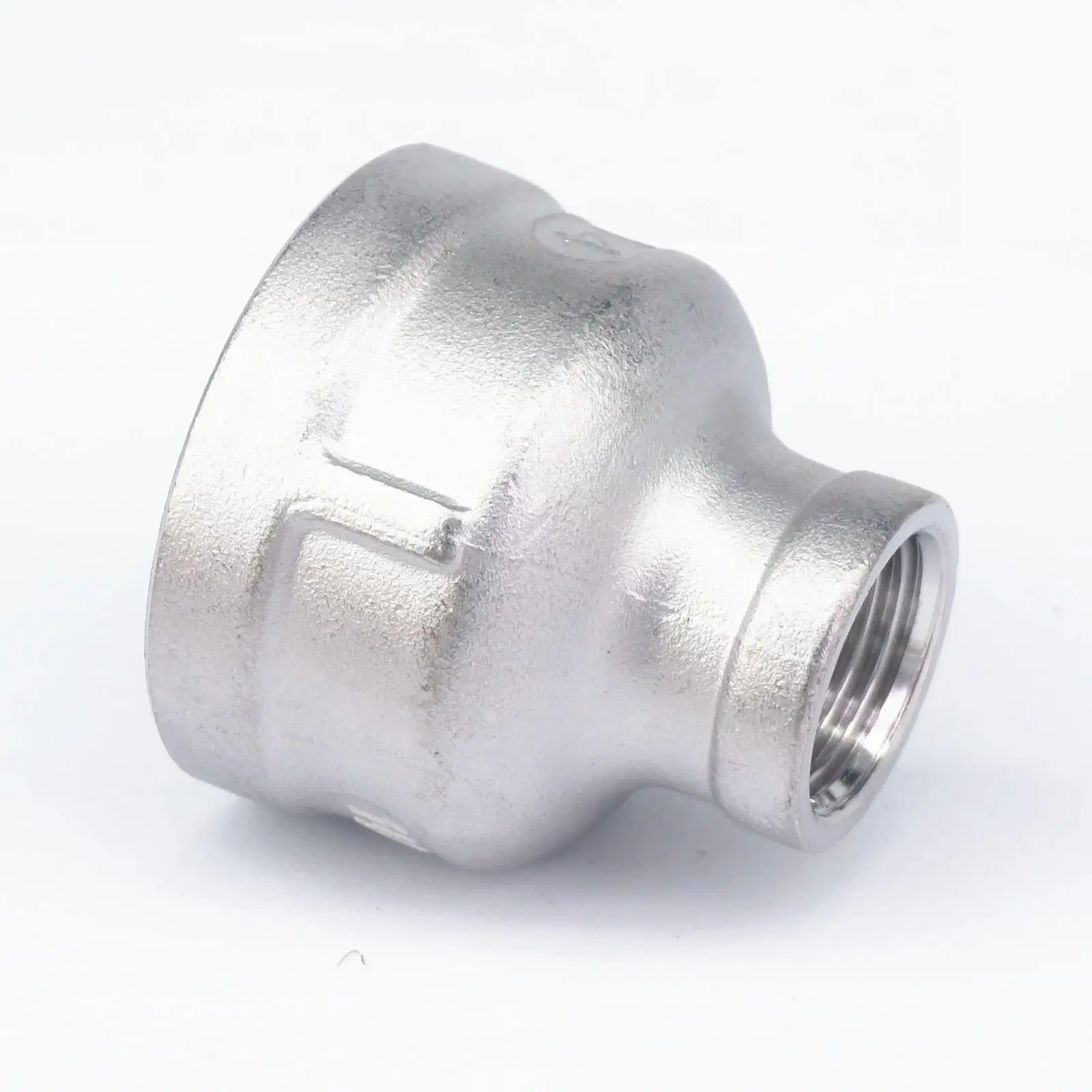 Редуктор с внутренней резьбой BSP 1 1/2 &quotна внутреннюю резьбу 3/4 Φ адаптер