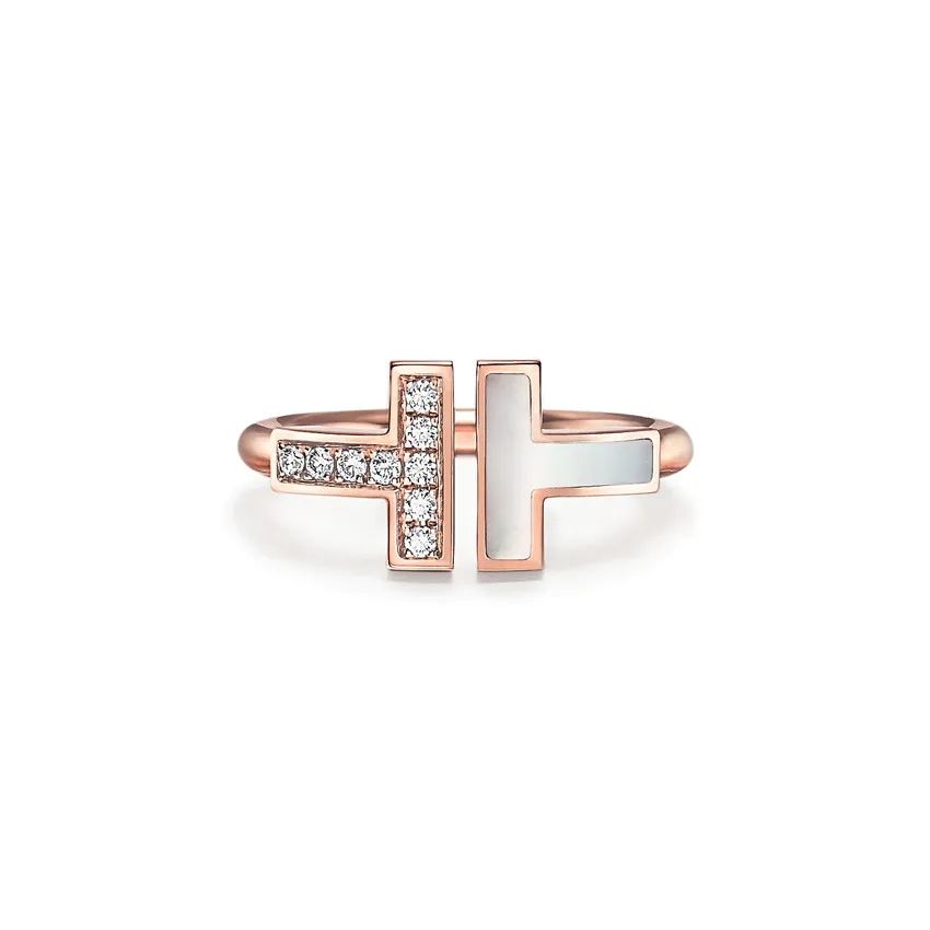 

Classic hot style with stone and stone wire ring