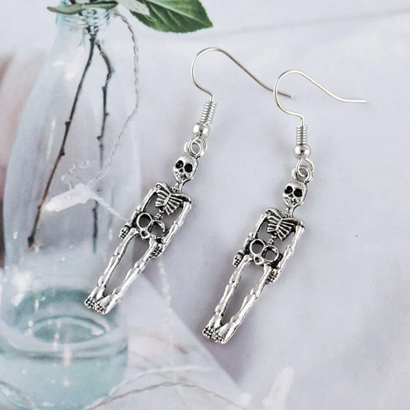 Женские винтажные серьги-подвески в виде черепа на Хэллоуин 2021 | Украшения и