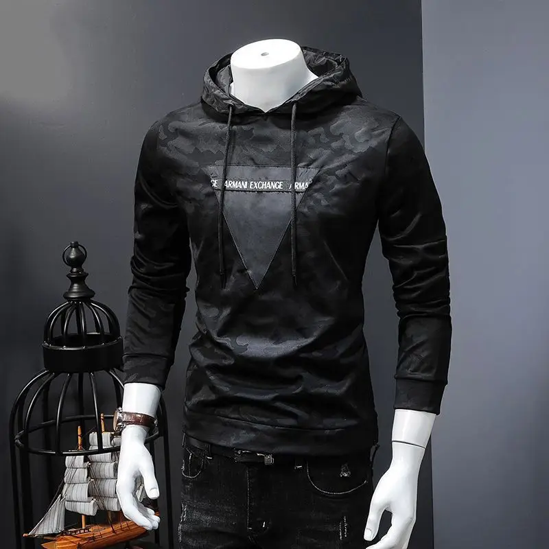 

2020 new camouflage long sleeve t-shirt men's Hooded Sweater spring and autumn Top Men's spring clothes