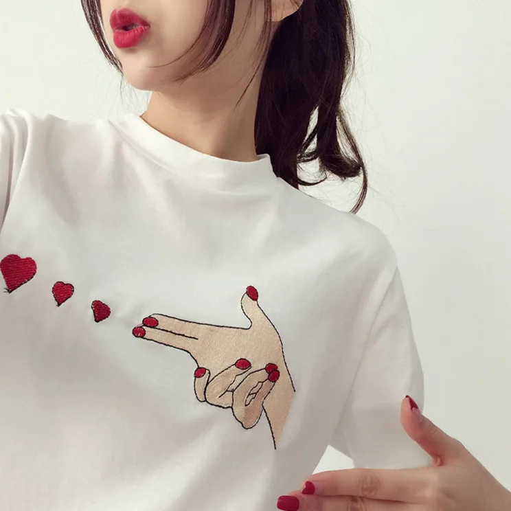 Футболка женская белая с коротким рукавом и принтом в виде сердца|Футболки| |