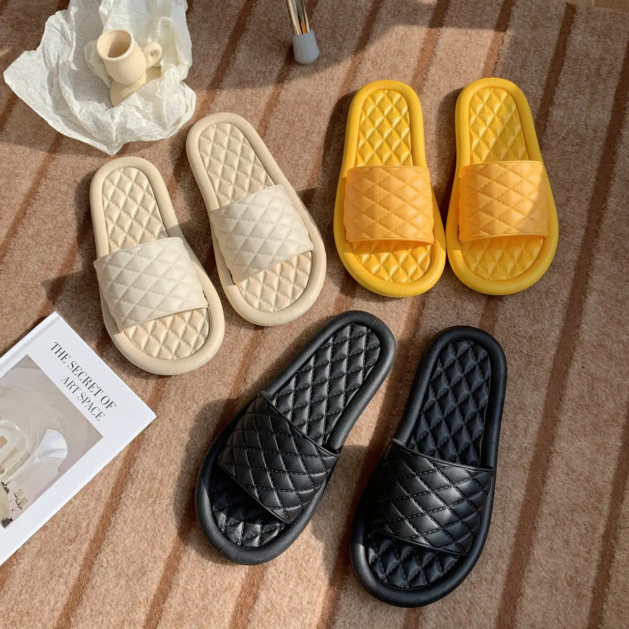 

2021 summer soft-soled Korean style slippers female home indoor bathroom slip-on slippers, flat-bottom sandals and slippers