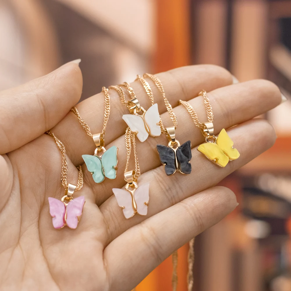 

Bohemian Cute Butterfly Choker Necklace For Women Acrylic Gold Color Clavicle Choker Necklaces Fashion Jewelry New