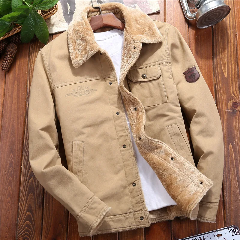 

Coats & Jackets