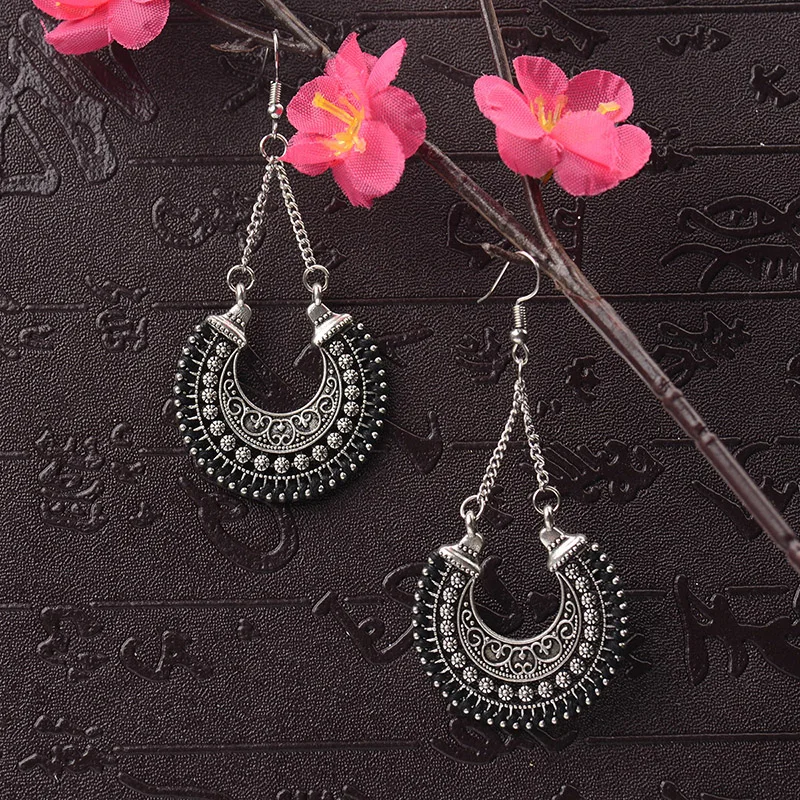 CARTER LISA Antique Silver Indian Bohemian Ethnic Tribal Crescent Ornate Gypsy Vintage Earrings For Women Half Moon Jewelry Gift |