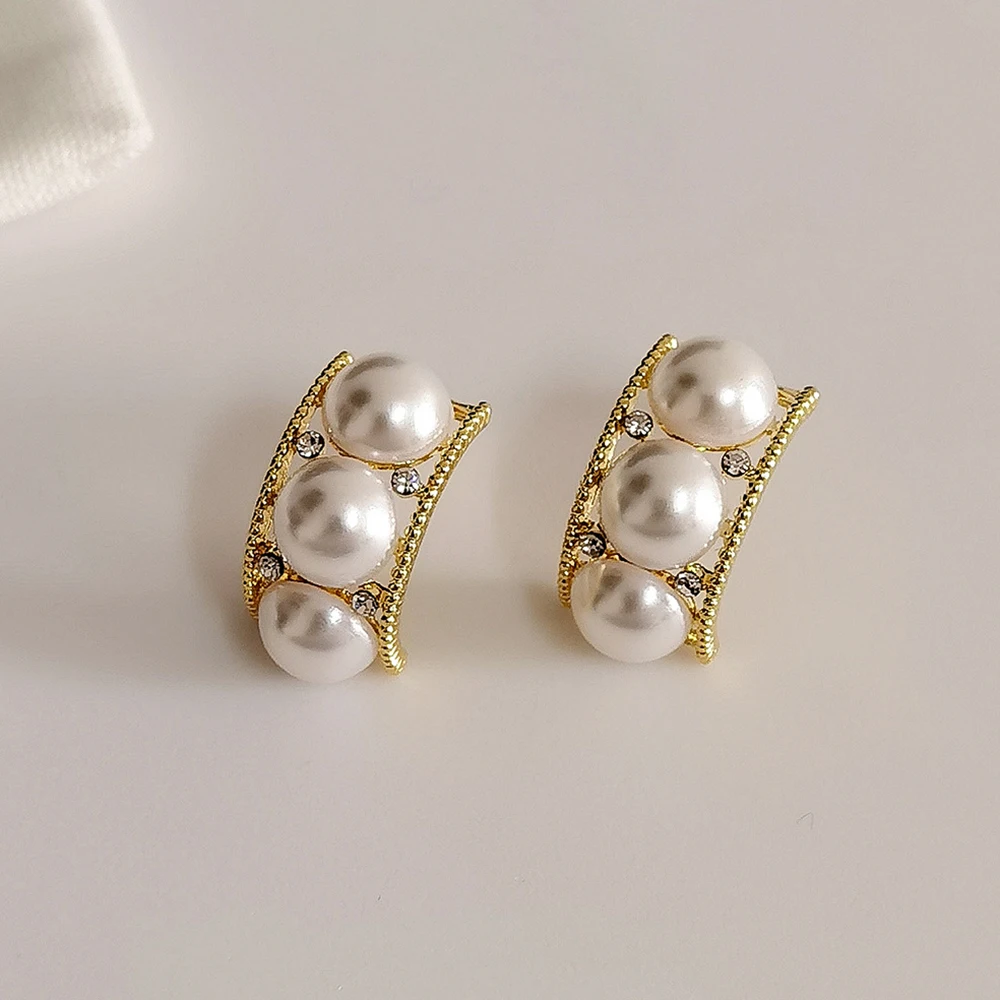 

Gentle Lovely Designed Geometric Pearl Earrings for Women Jewelry Charms Accesorios Mujer 2022 Stud Earring Wholesale Kolczyki