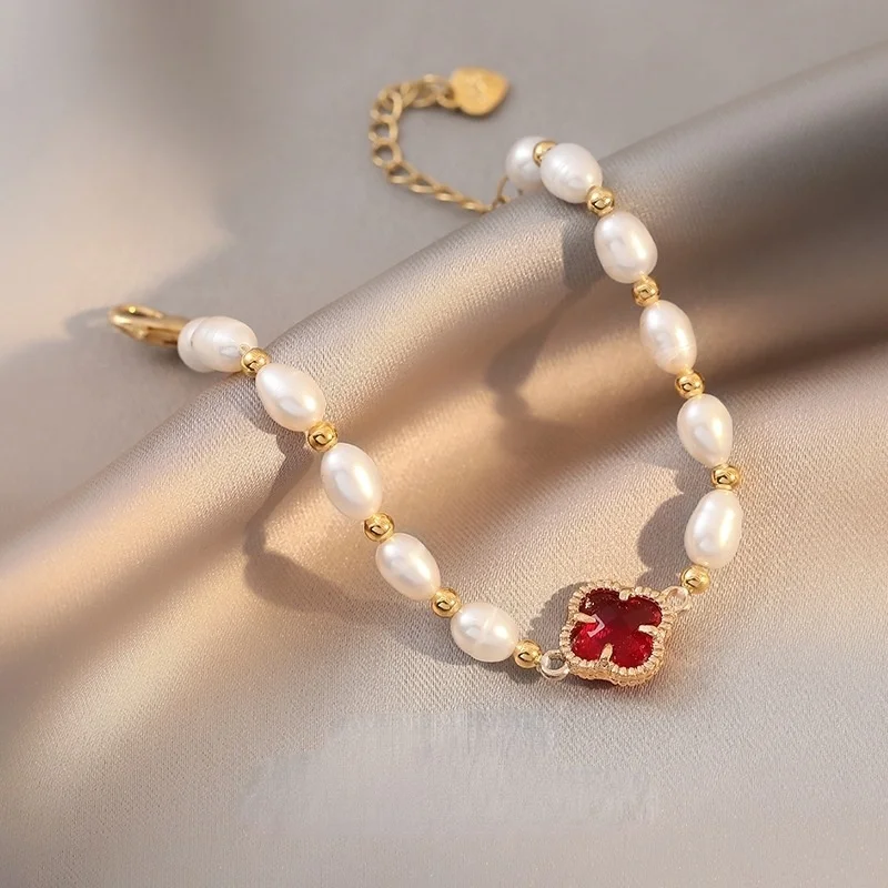 

Fashion New Pearl Bracelet Female Four-leaf Clover Bracelet Jewelry Beaded Bracelet Korean Simple Personality