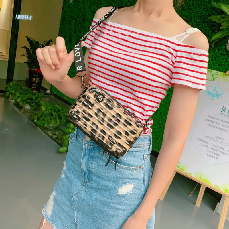 

Luxury Shoulder Bags for Women Fashion Small Luggage Bag 2021 New Suitcase Shape Mini Bag Women Famous Brand Clutch Bag