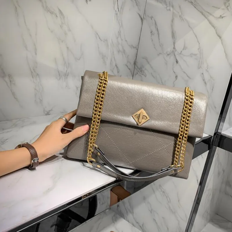 

Autumn and winter bags 2020 new fashion and popular texture women's bags Korean style one-shoulder all-match chain messenger bag