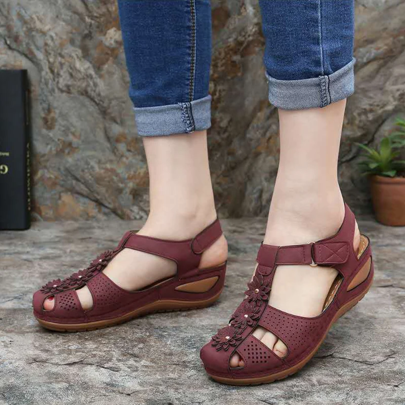 

Wedge Sandals Women Soft Bottom Casual Platform Sandals Women PU Leather Hallow Flowers Retro Summer Sandals Ladies
