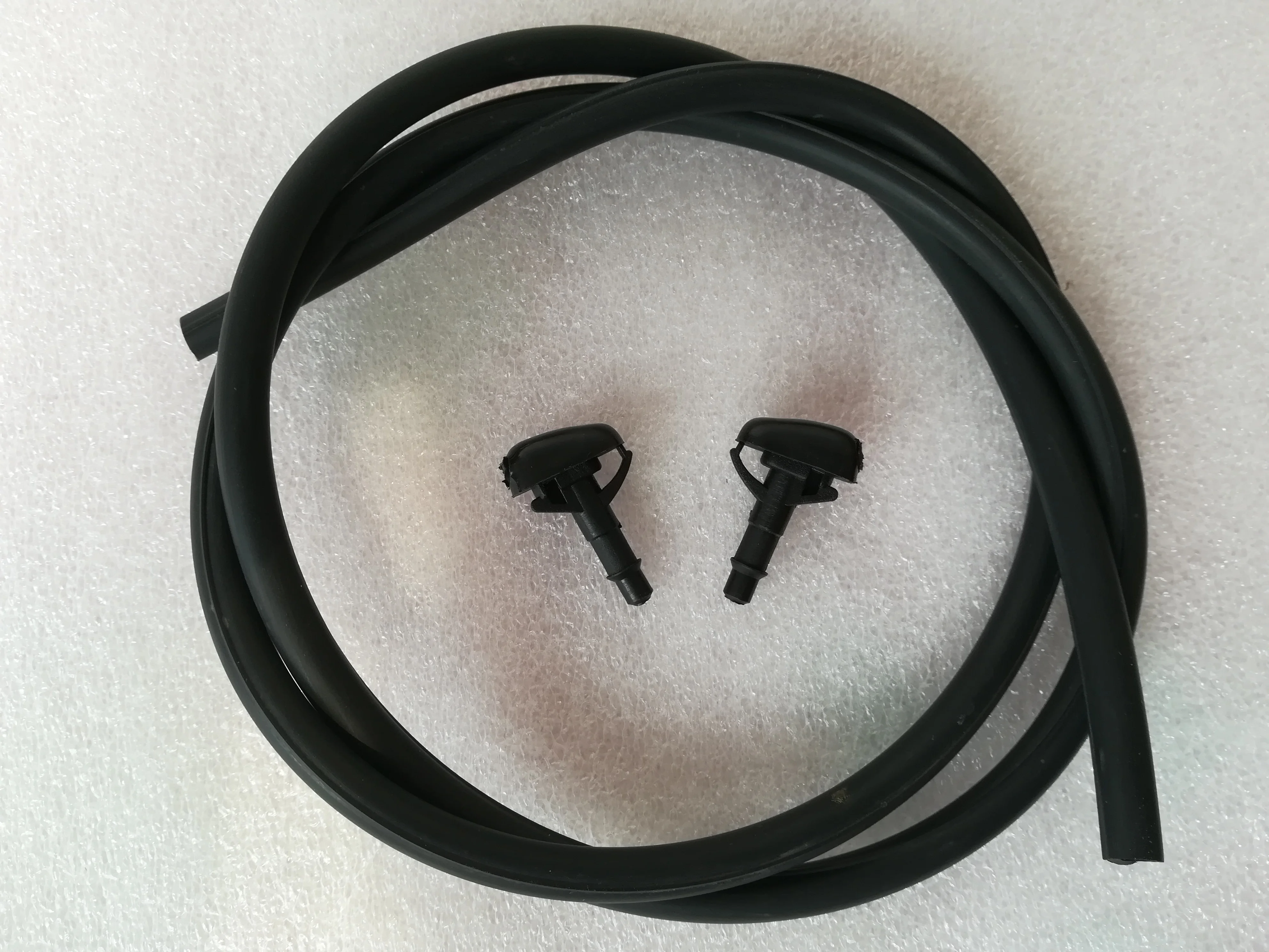 Распылительная насадка для мытья лобового стекла со шлангом Mitsubishi Pajero V31 V32 V33 2 шт.