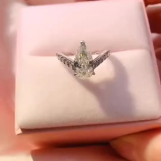 

S925 sterling silver drop-shaped yellow ring female engagement proposal high carbon diamond design fashion style