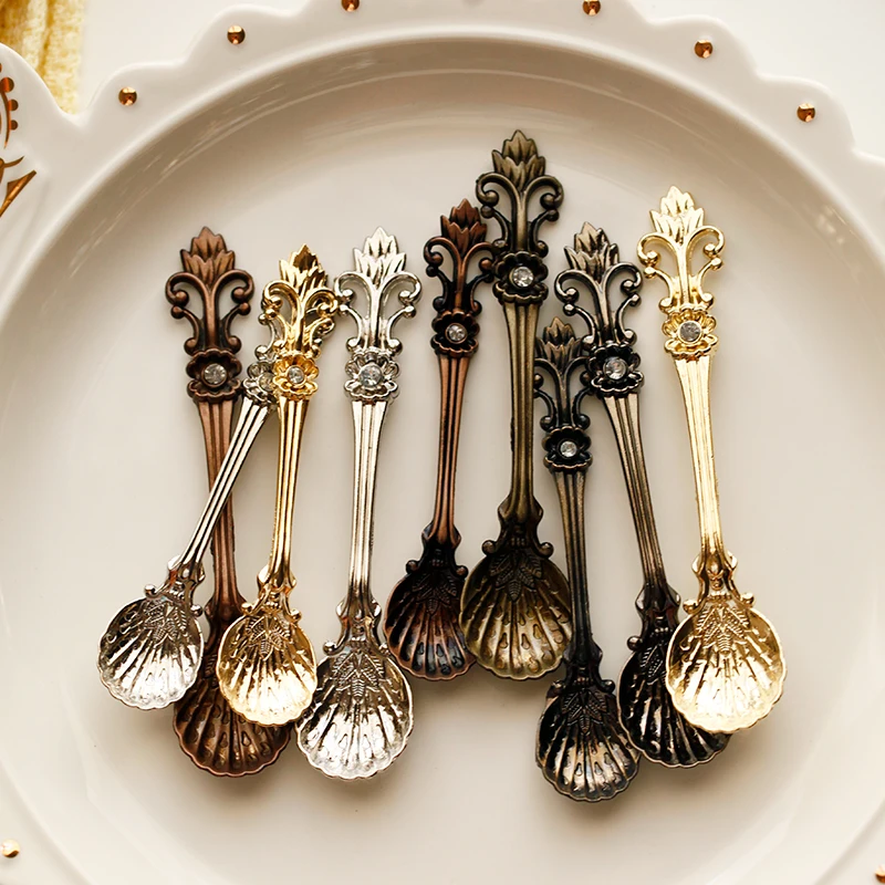 

8PCS Coffee Spoons Gold Silver For Seasoning Coffee Tea Dessert Drink Milkshake Spoon Tableware Teaspoon Vintage Carved Scoop