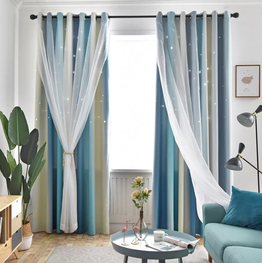 Затемняющие шторы в скандинавском стиле с градиентными полосками и полыми