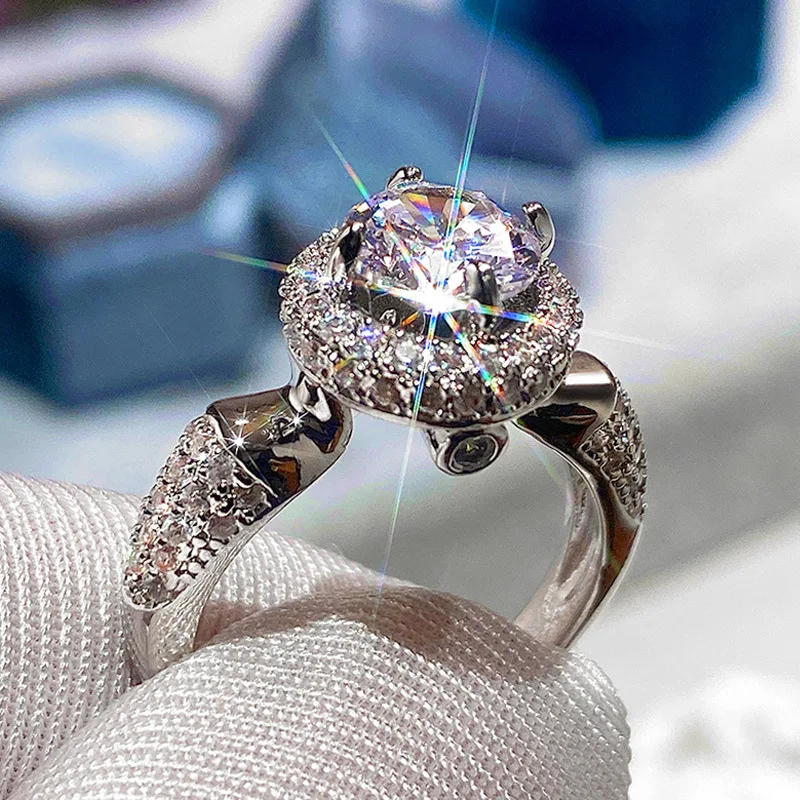 

Fashion Eternal Round Zircon Ring Exquisite and Elegant Beautiful Crystal Charm Women Engagement Ring Wedding Jewelry