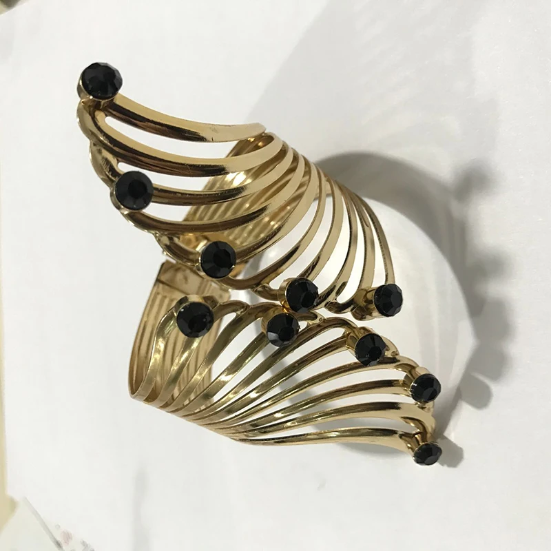 Gold black LZHLQ, модные, перьевые, стразы, браслеты для женщин,, брендовые ювелирные изделия, геометрические, полые, широкие, металлическое покрытие, манжета, браслет - Окраска металла: Gold black