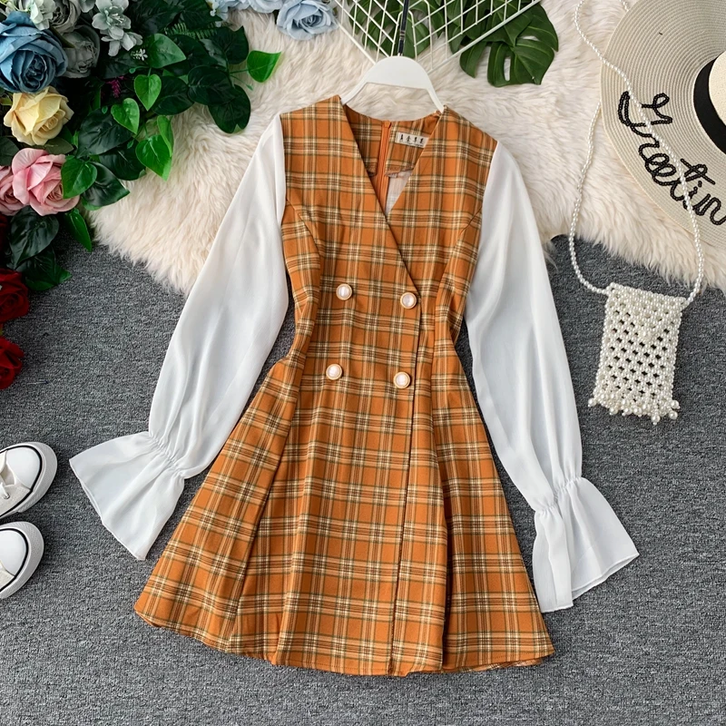 

2019 New spring autumn plaid printing fake two-piece dress women Double-breasted V-neck Puff sleeve High waist dress cc1411