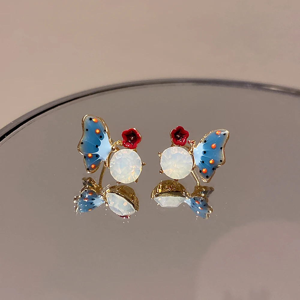 Серьги-гвоздики из металла для женщин и девушек модные уникальные золотистые