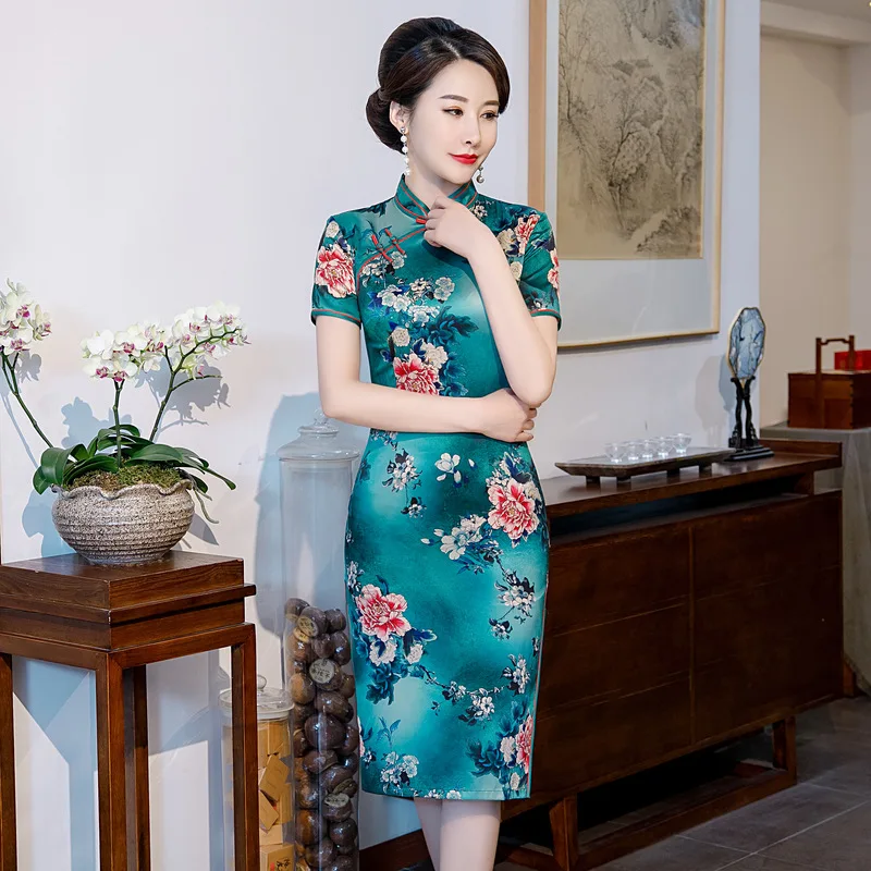 

Summer Short Satin Cheongsams Oversize 3XL 4XL 5XL Sexy Qipao Women Split Chinese Dresses Classic Celebrity Banquet Vestidos