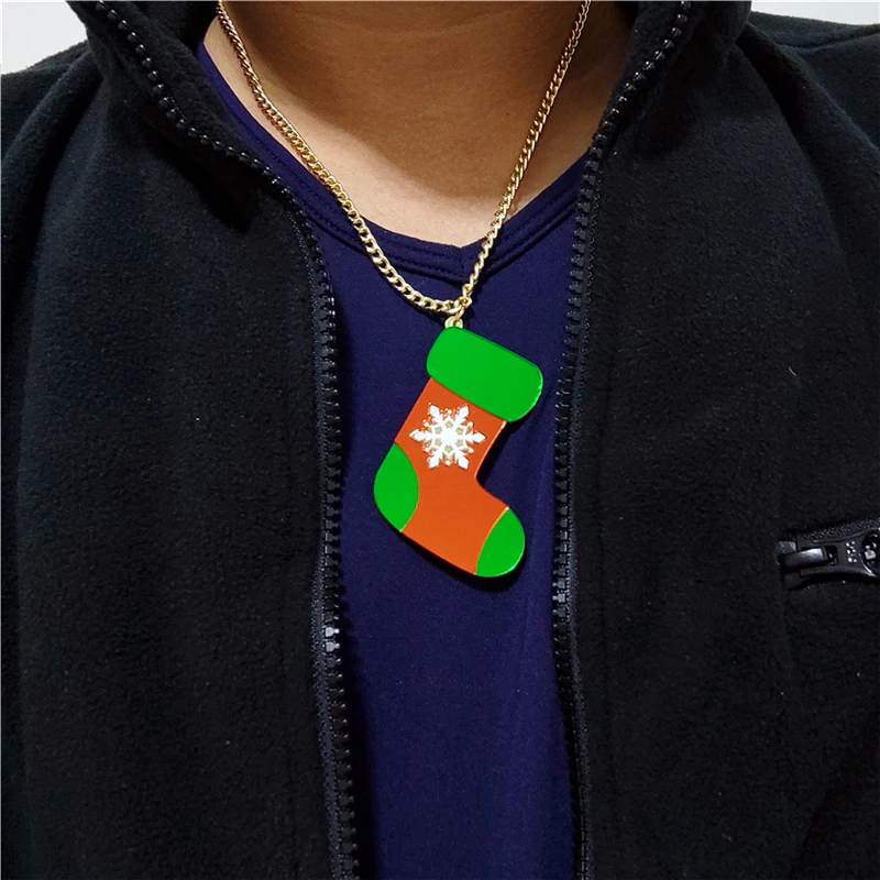 

Fashion Cute Mirror Green Red Christmas Socks Pendant Necklace For Women Men Gold Color Chain Acrylic Jewelry