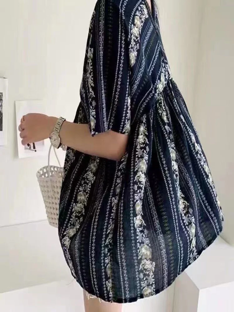 

2021 Summer New Japanese Style Korean Fashion Blouse Loose Casual Stripe Floral Solid Color V-neck Summer Oversize Hot Sale