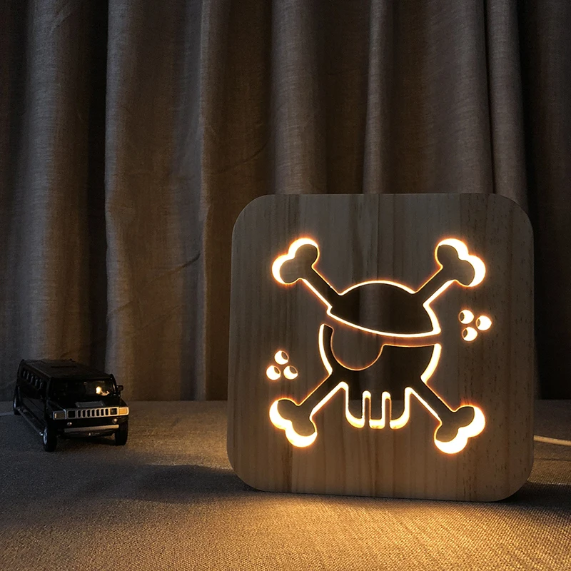 

Glowing Wooden Skull Sculpture 3D Illusion Statue Home Decorative Craft Art Sculpture Pirate Skull Bedroom Decoration Vintage