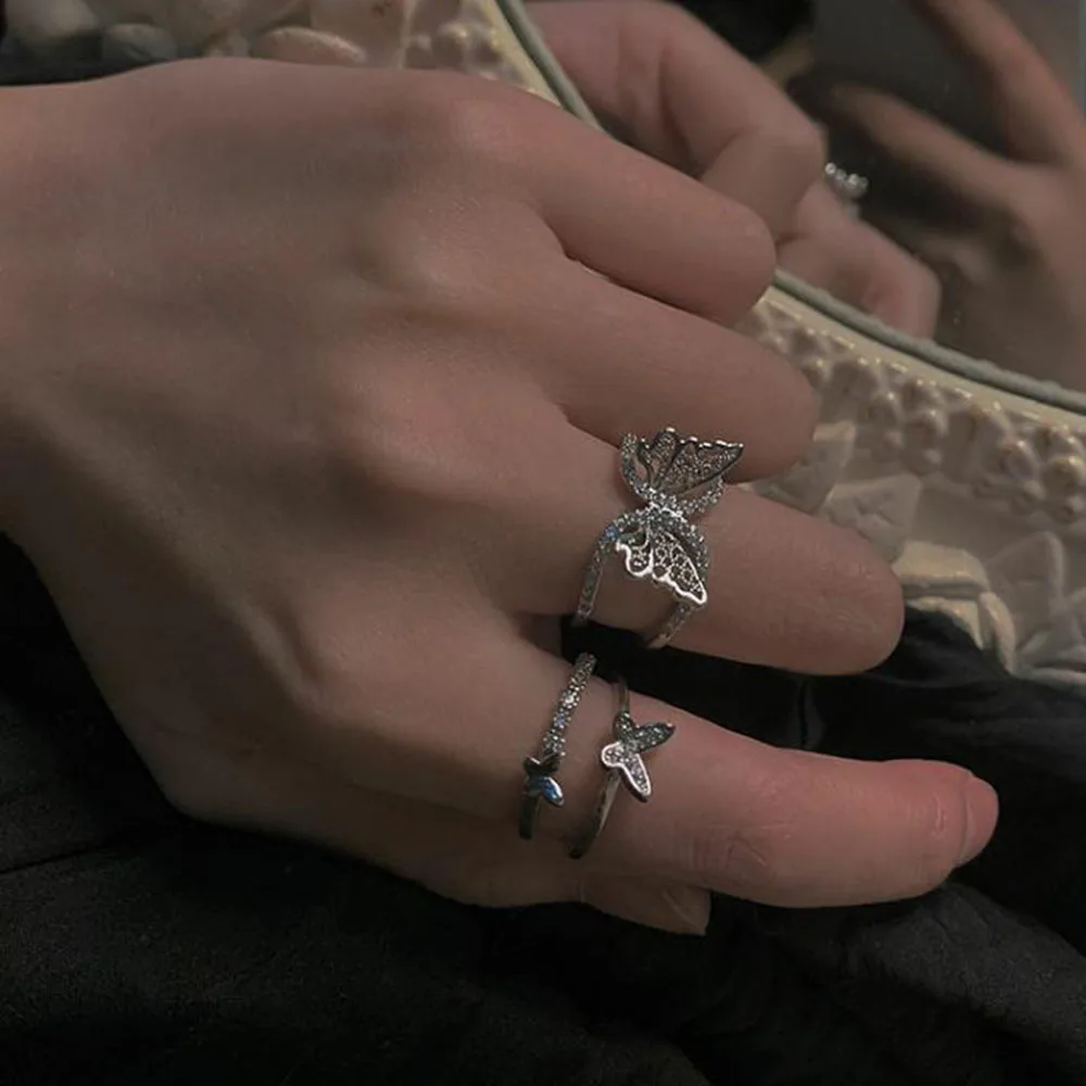 

Temperament Rhinestone Luxury Butterfly Ring Girl Opening Adjustable Hollow Fashion Zircon Retro Simple Rings Jewelry Women