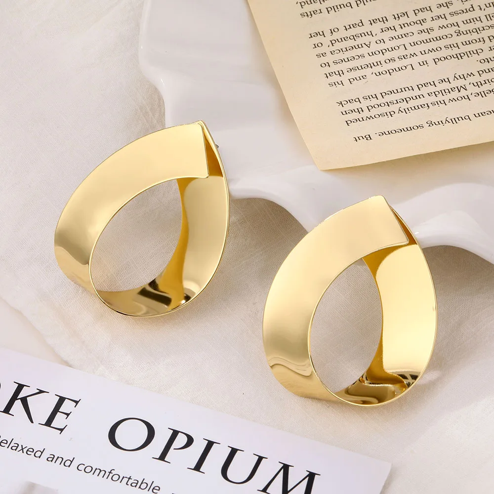 

VKEM High quality gold Earrings For women Drop Earrings 2020 New Brinco Big metal GEOMETRIC earring Fashion Jewelry Party gift