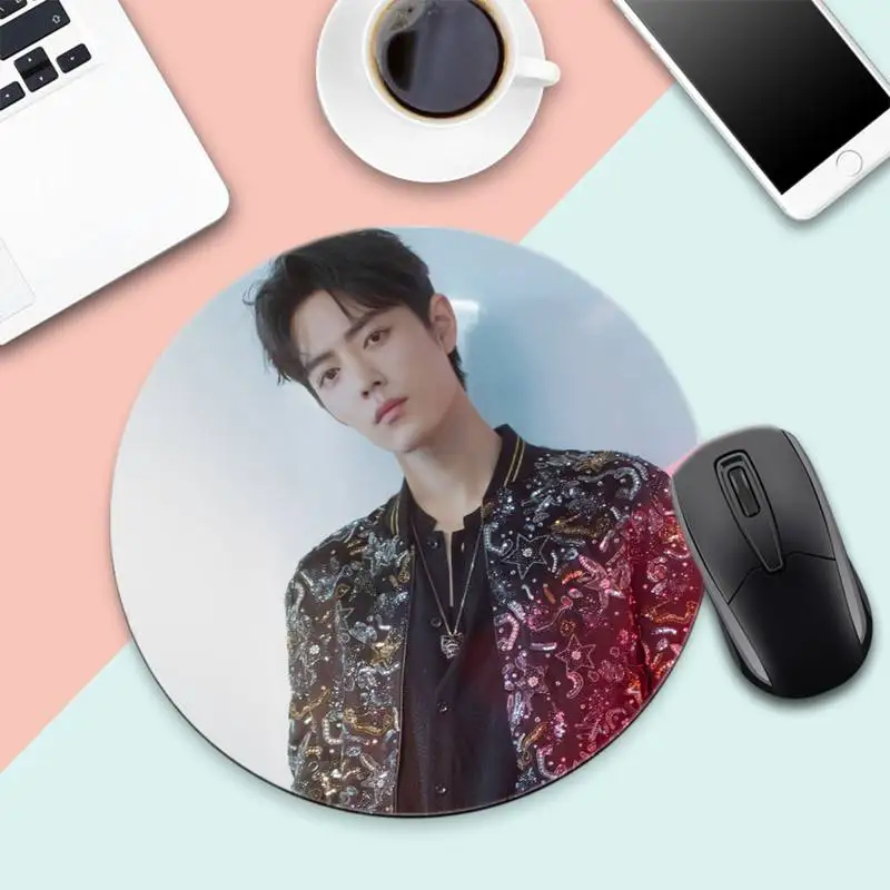 

xiaozhan Natural Rubber Gaming mousepad Desk Mat Desk Table Protect Game Office Work Round pad XL Non-slip Laptop Cushion