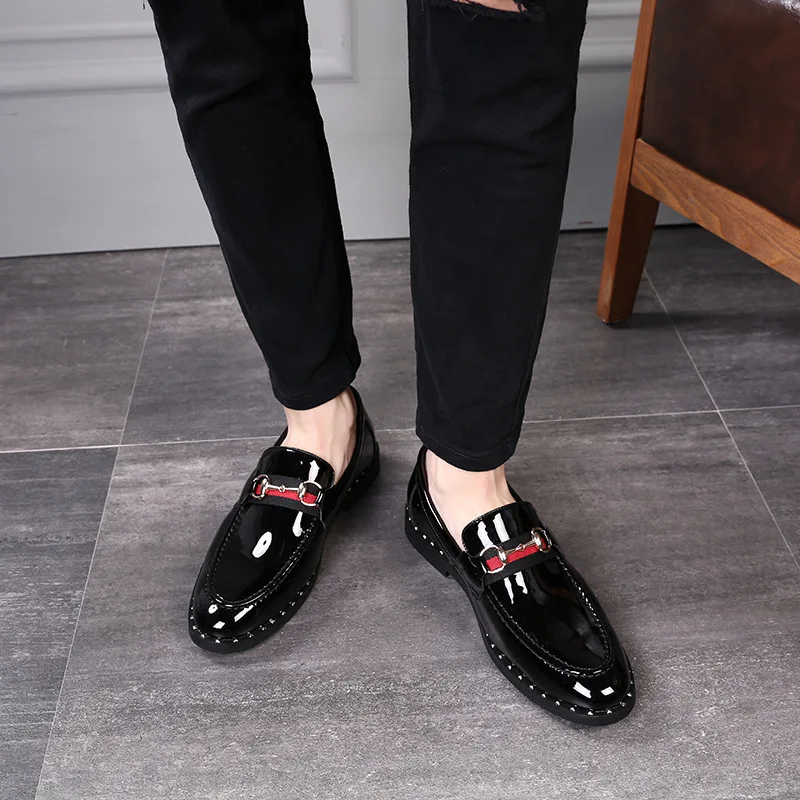 

2021 new casual men's leather shoes personality metal buckle youth small leather shoes dress shoes men italian shoes